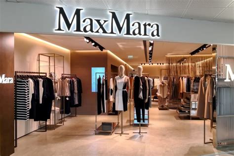 LOCATION IN OUTLET. . Max mara near me